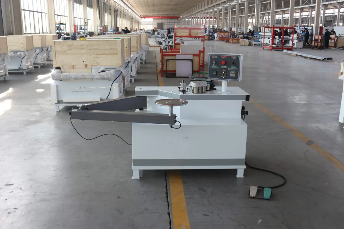 manual-edge-band-machine-factory.-1-scaled